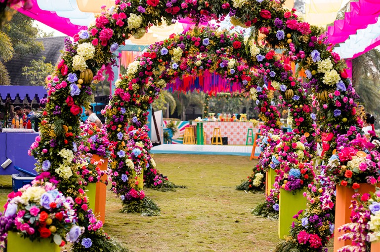 Phoolon Ki Holi to Mehendi Madness: One-of-a-Kind Wedding Decor Inspired by March Celebrations